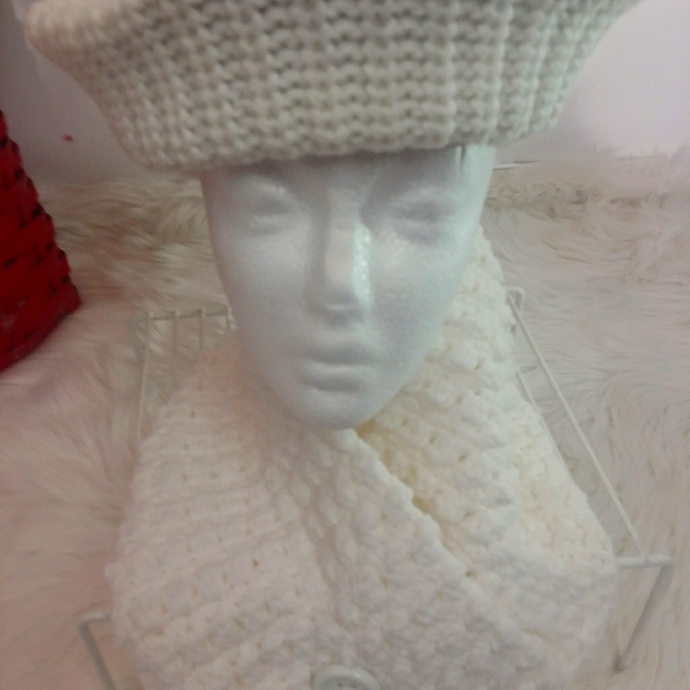 Scarf and Hat Set